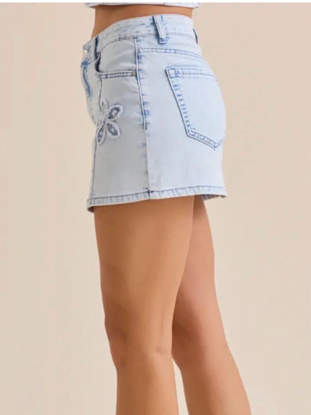 New Altard State Skirt Size M Flowers Blue Denim Mini, $68 - Picture 4 of 10